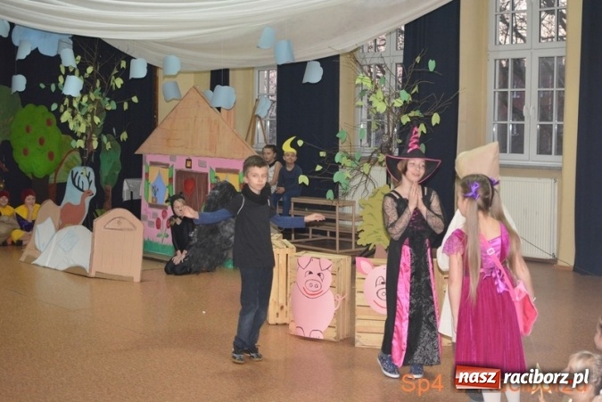 Zdjęcie w galerii na portalu naszraciborz.pl: SP 4 otwiera swoje drzwi dla przyszłych pierwszoklasistów wiadomości z regionu