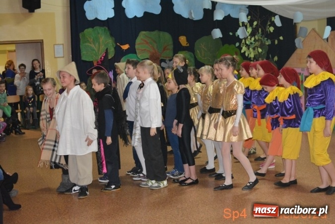 Zdjęcie w galerii na portalu naszraciborz.pl: SP 4 otwiera swoje drzwi dla przyszłych pierwszoklasistów wiadomości z regionu