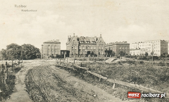 Zdjęcie w galerii na portalu naszraciborz.pl: Czy miasto mogłoby przejąć stary szpital? Zapytaliśmy o to na konwencji prezydenta  wiadomości z regionu