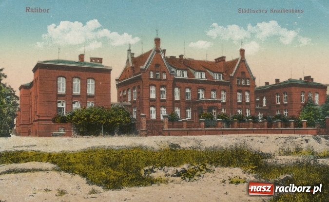 Zdjęcie w galerii na portalu naszraciborz.pl: Czy miasto mogłoby przejąć stary szpital? Zapytaliśmy o to na konwencji prezydenta  wiadomości z regionu