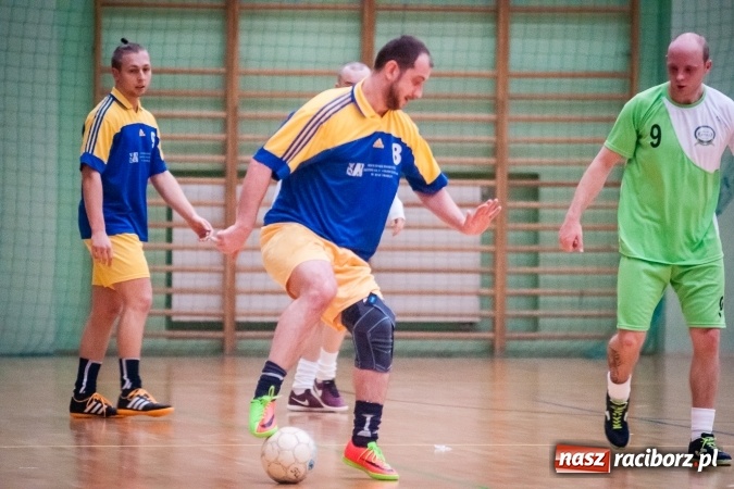 Zdjęcie w galerii na portalu naszraciborz.pl: HLPN: Ostatnia prosta w rozgrywkach futsalu wiadomości z regionu