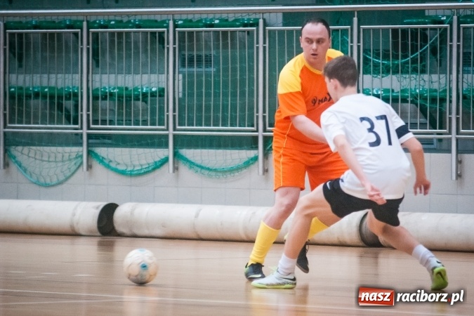 Zdjęcie w galerii na portalu naszraciborz.pl: HLPN: Ostatnia prosta w rozgrywkach futsalu wiadomości z regionu