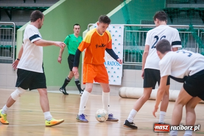 Zdjęcie w galerii na portalu naszraciborz.pl: HLPN: Ostatnia prosta w rozgrywkach futsalu wiadomości z regionu