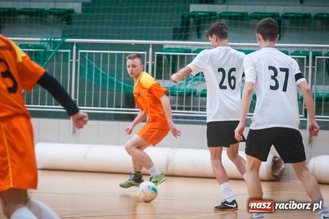 Zdjęcie w galerii na portalu naszraciborz.pl: HLPN: Ostatnia prosta w rozgrywkach futsalu wiadomości z regionu