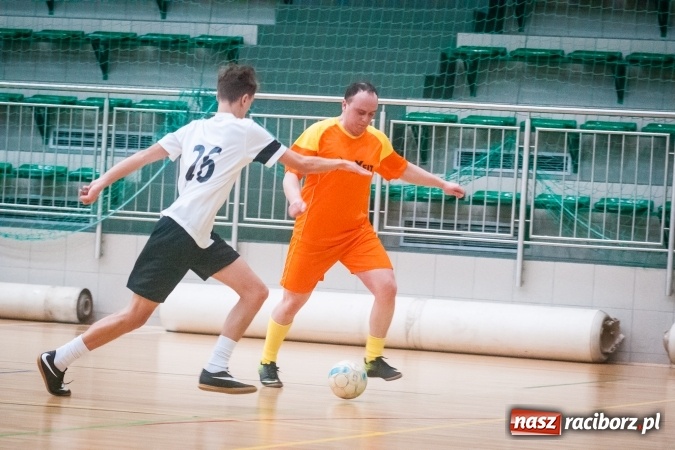 Zdjęcie w galerii na portalu naszraciborz.pl: HLPN: Ostatnia prosta w rozgrywkach futsalu wiadomości z regionu