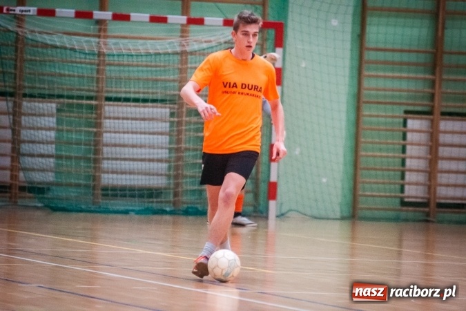 Zdjęcie w galerii na portalu naszraciborz.pl: HLPN: Ostatnia prosta w rozgrywkach futsalu wiadomości z regionu
