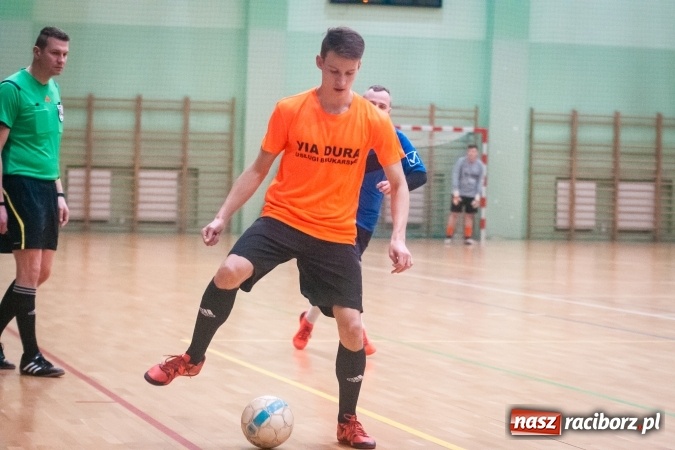 Zdjęcie w galerii na portalu naszraciborz.pl: HLPN: Ostatnia prosta w rozgrywkach futsalu wiadomości z regionu