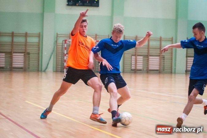 Zdjęcie w galerii na portalu naszraciborz.pl: HLPN: Ostatnia prosta w rozgrywkach futsalu wiadomości z regionu