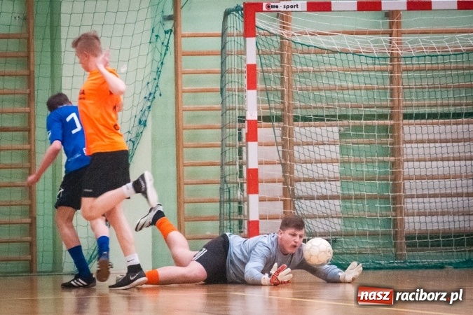 Zdjęcie w galerii na portalu naszraciborz.pl: HLPN: Ostatnia prosta w rozgrywkach futsalu wiadomości z regionu