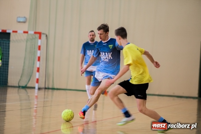 Zdjęcie w galerii na portalu naszraciborz.pl: X edycja Turnieju Halowego o Puchar Wójta Gminy wiadomości z regionu