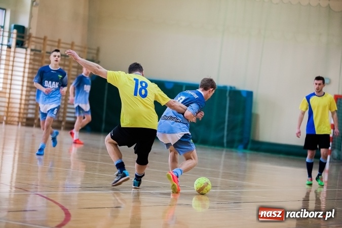 Zdjęcie w galerii na portalu naszraciborz.pl: X edycja Turnieju Halowego o Puchar Wójta Gminy wiadomości z regionu