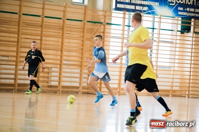 Zdjęcie w galerii na portalu naszraciborz.pl: X edycja Turnieju Halowego o Puchar Wójta Gminy wiadomości z regionu