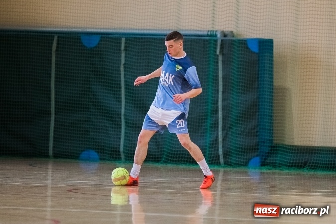 Zdjęcie w galerii na portalu naszraciborz.pl: X edycja Turnieju Halowego o Puchar Wójta Gminy wiadomości z regionu