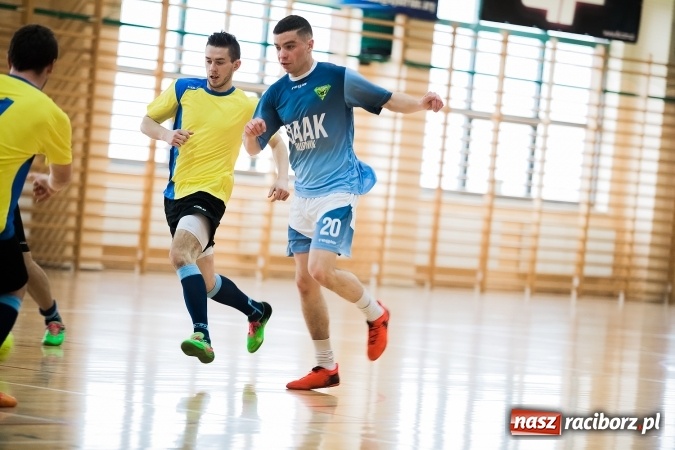 Zdjęcie w galerii na portalu naszraciborz.pl: X edycja Turnieju Halowego o Puchar Wójta Gminy wiadomości z regionu