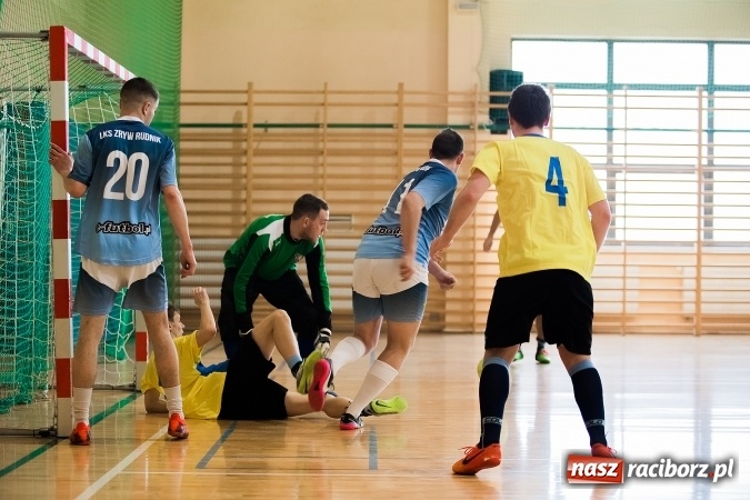Zdjęcie w galerii na portalu naszraciborz.pl: X edycja Turnieju Halowego o Puchar Wójta Gminy wiadomości z regionu