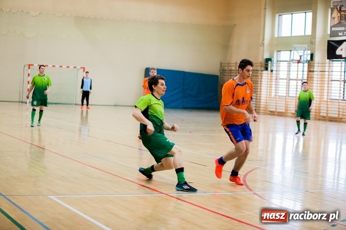 Zdjęcie w galerii na portalu naszraciborz.pl: X edycja Turnieju Halowego o Puchar Wójta Gminy wiadomości z regionu