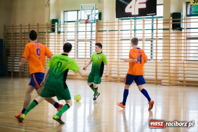 Zdjęcie w galerii na portalu naszraciborz.pl: X edycja Turnieju Halowego o Puchar Wójta Gminy wiadomości z regionu