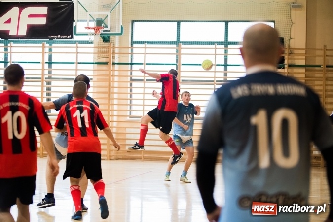 Zdjęcie w galerii na portalu naszraciborz.pl: X edycja Turnieju Halowego o Puchar Wójta Gminy wiadomości z regionu