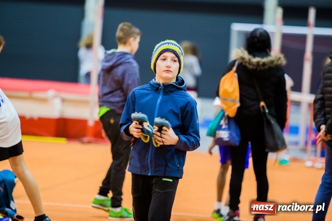 Zdjęcie w galerii na portalu naszraciborz.pl: Lekkoatletyczne halowe mistrzostwa Śląska w ZSOMS wiadomości z regionu