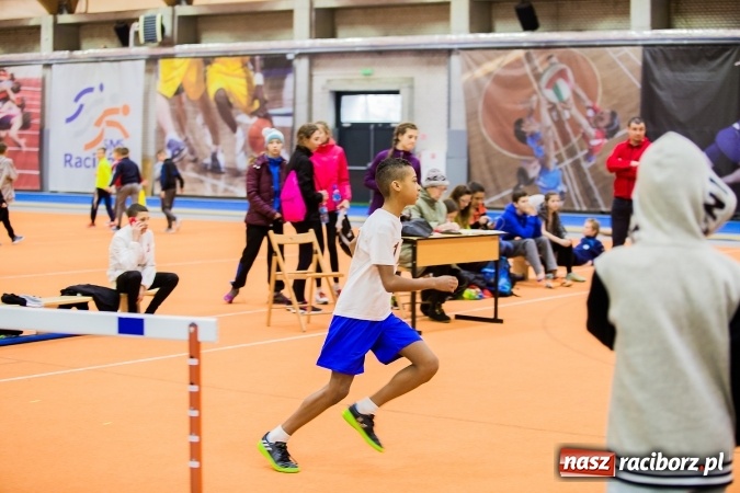 Zdjęcie w galerii na portalu naszraciborz.pl: Lekkoatletyczne halowe mistrzostwa Śląska w ZSOMS wiadomości z regionu