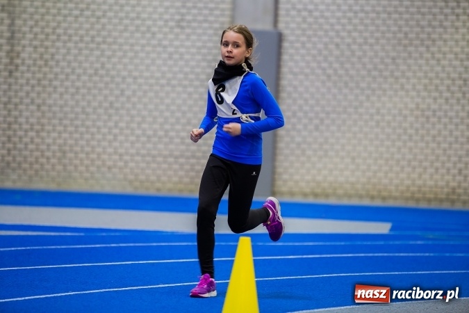Zdjęcie w galerii na portalu naszraciborz.pl: Lekkoatletyczne halowe mistrzostwa Śląska w ZSOMS wiadomości z regionu