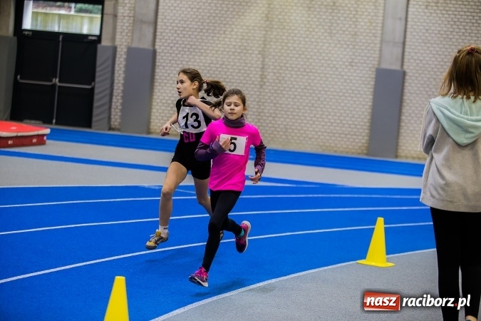 Zdjęcie w galerii na portalu naszraciborz.pl: Lekkoatletyczne halowe mistrzostwa Śląska w ZSOMS wiadomości z regionu