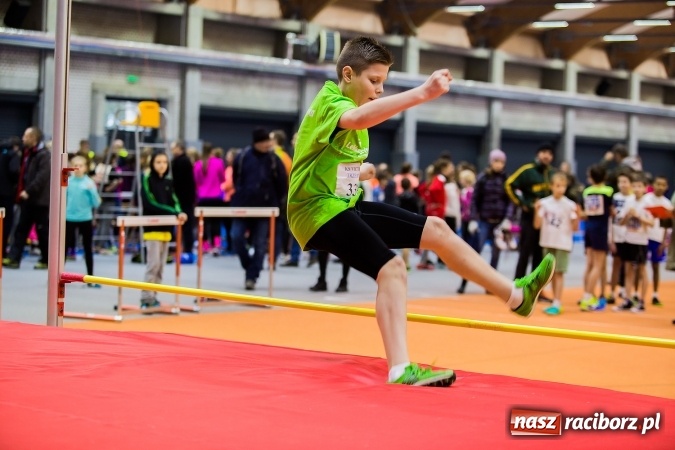 Zdjęcie w galerii na portalu naszraciborz.pl: Lekkoatletyczne halowe mistrzostwa Śląska w ZSOMS wiadomości z regionu