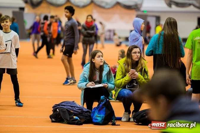 Zdjęcie w galerii na portalu naszraciborz.pl: Lekkoatletyczne halowe mistrzostwa Śląska w ZSOMS wiadomości z regionu