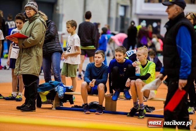 Zdjęcie w galerii na portalu naszraciborz.pl: Lekkoatletyczne halowe mistrzostwa Śląska w ZSOMS wiadomości z regionu