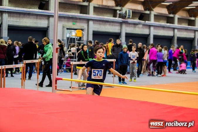Zdjęcie w galerii na portalu naszraciborz.pl: Lekkoatletyczne halowe mistrzostwa Śląska w ZSOMS wiadomości z regionu