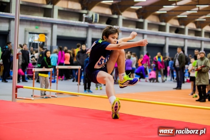 Zdjęcie w galerii na portalu naszraciborz.pl: Lekkoatletyczne halowe mistrzostwa Śląska w ZSOMS wiadomości z regionu
