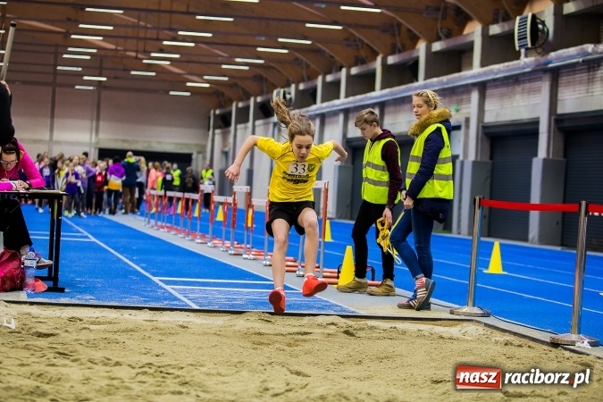 Zdjęcie w galerii na portalu naszraciborz.pl: Lekkoatletyczne halowe mistrzostwa Śląska w ZSOMS wiadomości z regionu
