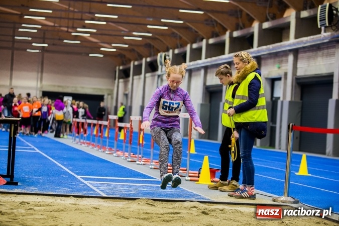 Zdjęcie w galerii na portalu naszraciborz.pl: Lekkoatletyczne halowe mistrzostwa Śląska w ZSOMS wiadomości z regionu