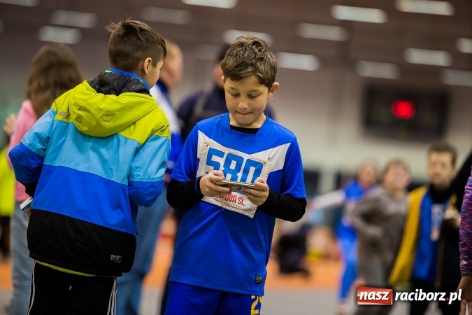 Zdjęcie w galerii na portalu naszraciborz.pl: Lekkoatletyczne halowe mistrzostwa Śląska w ZSOMS wiadomości z regionu