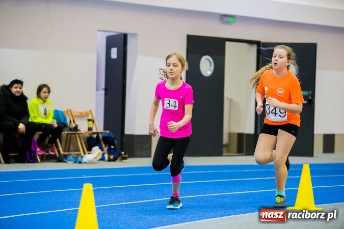 Zdjęcie w galerii na portalu naszraciborz.pl: Lekkoatletyczne halowe mistrzostwa Śląska w ZSOMS wiadomości z regionu