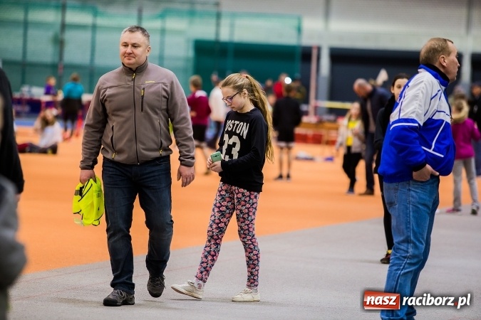 Zdjęcie w galerii na portalu naszraciborz.pl: Lekkoatletyczne halowe mistrzostwa Śląska w ZSOMS wiadomości z regionu