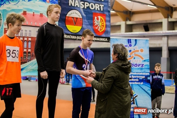 Zdjęcie w galerii na portalu naszraciborz.pl: Lekkoatletyczne halowe mistrzostwa Śląska w ZSOMS wiadomości z regionu