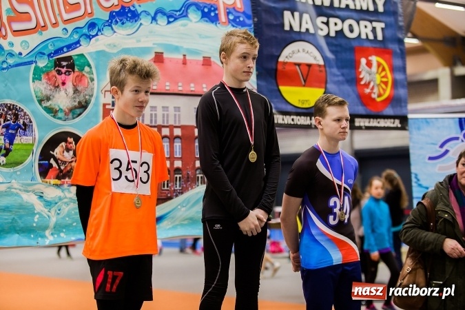 Zdjęcie w galerii na portalu naszraciborz.pl: Lekkoatletyczne halowe mistrzostwa Śląska w ZSOMS wiadomości z regionu