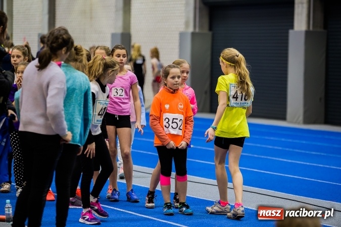 Zdjęcie w galerii na portalu naszraciborz.pl: Lekkoatletyczne halowe mistrzostwa Śląska w ZSOMS wiadomości z regionu