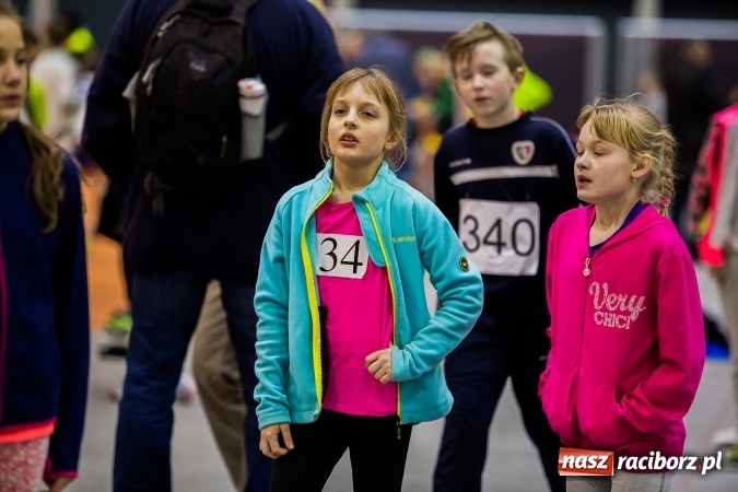 Zdjęcie w galerii na portalu naszraciborz.pl: Lekkoatletyczne halowe mistrzostwa Śląska w ZSOMS wiadomości z regionu