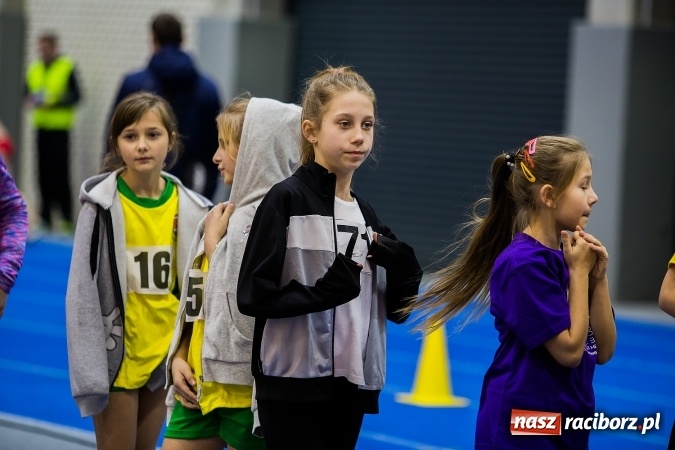Zdjęcie w galerii na portalu naszraciborz.pl: Lekkoatletyczne halowe mistrzostwa Śląska w ZSOMS wiadomości z regionu