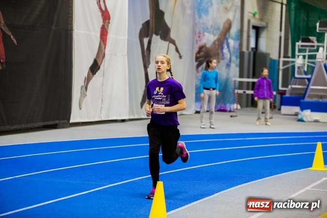 Zdjęcie w galerii na portalu naszraciborz.pl: Lekkoatletyczne halowe mistrzostwa Śląska w ZSOMS wiadomości z regionu