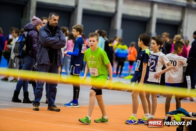 Zdjęcie w galerii na portalu naszraciborz.pl: Lekkoatletyczne halowe mistrzostwa Śląska w ZSOMS wiadomości z regionu