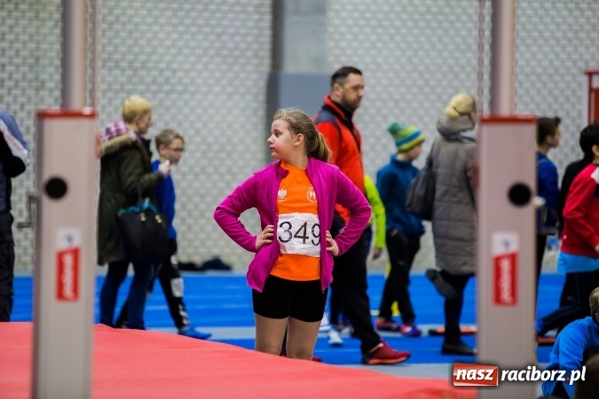 Zdjęcie w galerii na portalu naszraciborz.pl: Lekkoatletyczne halowe mistrzostwa Śląska w ZSOMS wiadomości z regionu