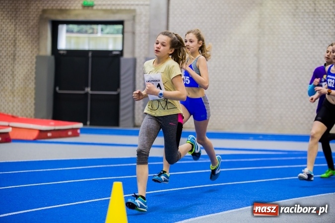 Zdjęcie w galerii na portalu naszraciborz.pl: Lekkoatletyczne halowe mistrzostwa Śląska w ZSOMS wiadomości z regionu