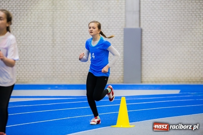 Zdjęcie w galerii na portalu naszraciborz.pl: Lekkoatletyczne halowe mistrzostwa Śląska w ZSOMS wiadomości z regionu