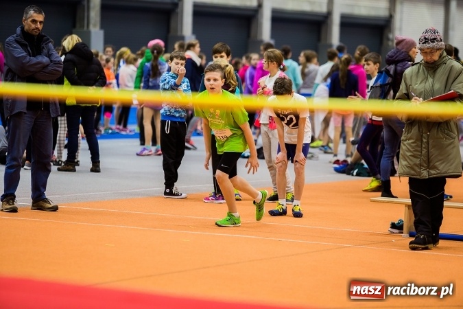 Zdjęcie w galerii na portalu naszraciborz.pl: Lekkoatletyczne halowe mistrzostwa Śląska w ZSOMS wiadomości z regionu