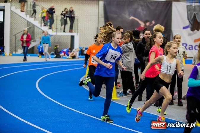 Zdjęcie w galerii na portalu naszraciborz.pl: Lekkoatletyczne halowe mistrzostwa Śląska w ZSOMS wiadomości z regionu