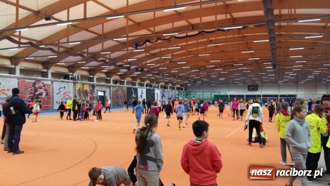 Zdjęcie w galerii na portalu naszraciborz.pl: Lekkoatletyczne halowe mistrzostwa Śląska w ZSOMS wiadomości z regionu