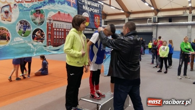 Zdjęcie w galerii na portalu naszraciborz.pl: Lekkoatletyczne halowe mistrzostwa Śląska w ZSOMS wiadomości z regionu